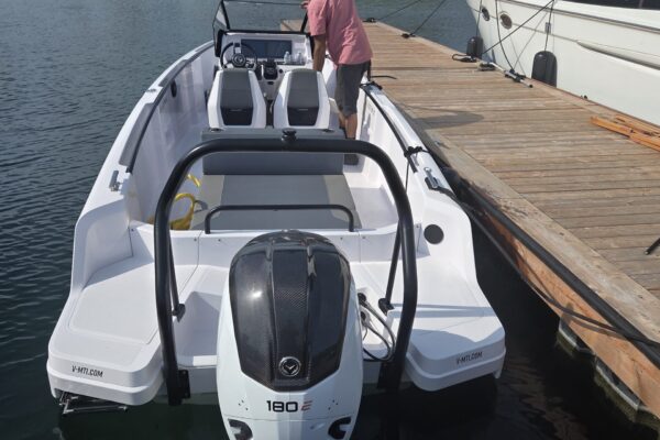 Recharge bateau électrique Axopar